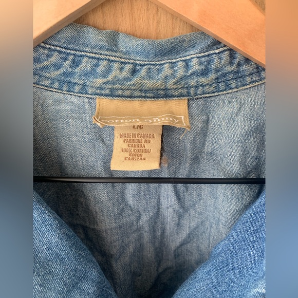 Vintage denim button down - Picture 2 of 4